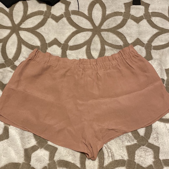 Wilfred Shorts - Picture 2 of 3